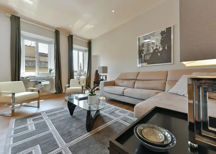 - Santa Croce Deluxe