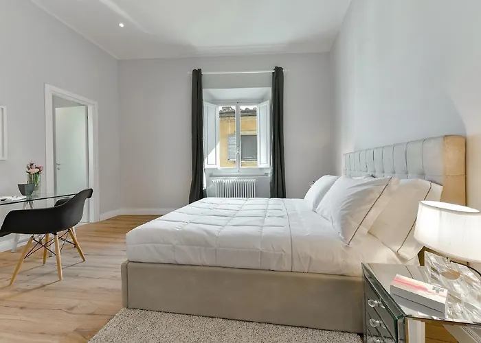 - Santa Croce Deluxe Appartement Florence